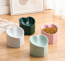 Carregar imagem no visualizador da galeria, Comedouro Elevado Coração