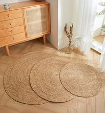 Carregar imagem no visualizador da galeria, Tapete Arranhador de Taboa Trançada